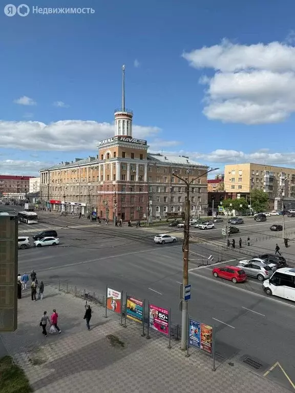 2-комнатная квартира: Омск, проспект Карла Маркса, 12 (49.9 м) - Фото 1