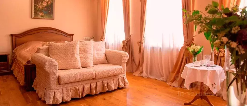 Комната Псковская область, Псков ул. Воеводы Шуйского, 17 - Фото 2