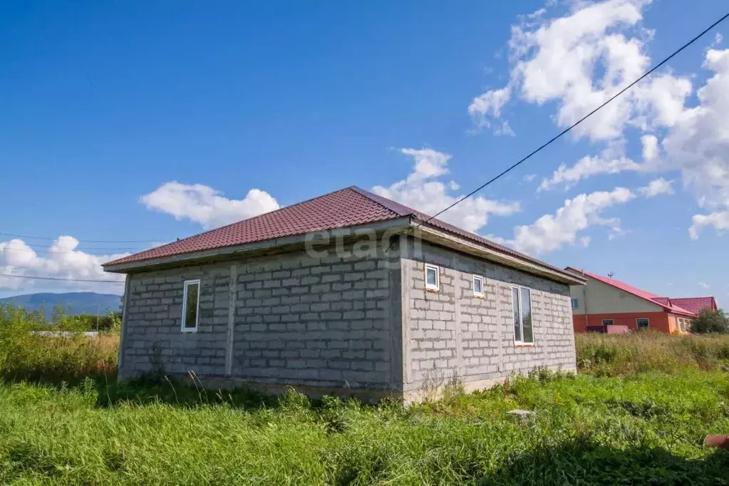 Дом в Сахалинская область, Южно-Сахалинск городской округ, с. ... - Фото 1