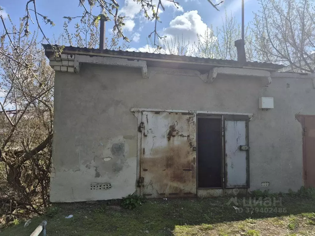 Гараж в Саратовская область, Петровск Московская ул., 101 (50 м) - Фото 1