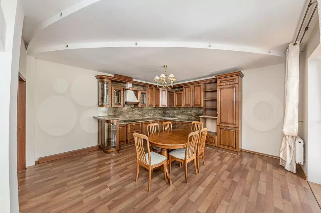 2-к. квартира, 150 м, 3/10 эт. - Фото 1