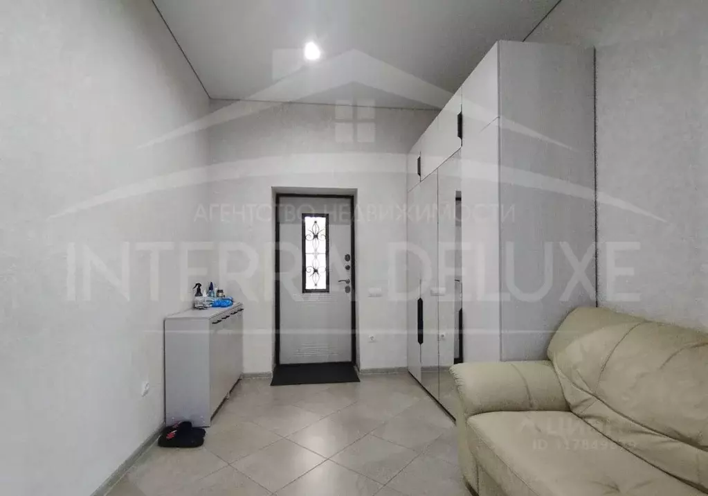 Дом в Севастополь ул. Босфорская (299 м) - Фото 1