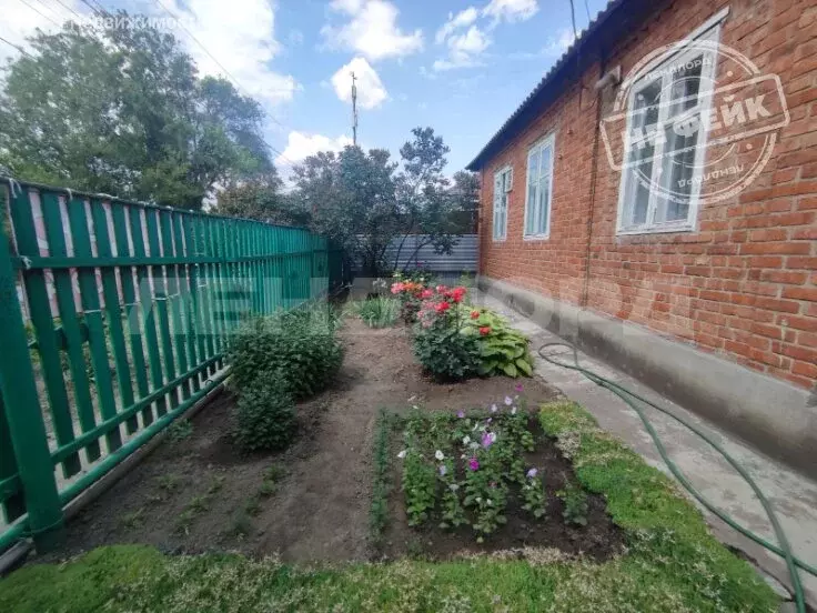 Дом в Новочеркасск, улица Клещёва (85 м) - Фото 1