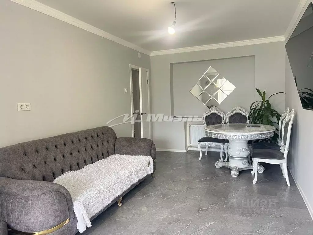 4-к кв. Крым, Сакский район, с. Крайнее ул. Ленина, 40 (90.0 м) - Фото 2