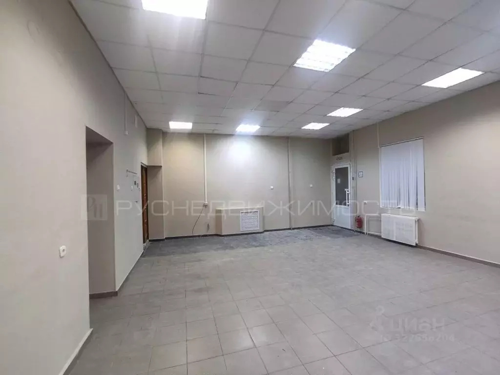 Помещение свободного назначения в Кировская область, Киров Октябрьский ... - Фото 2