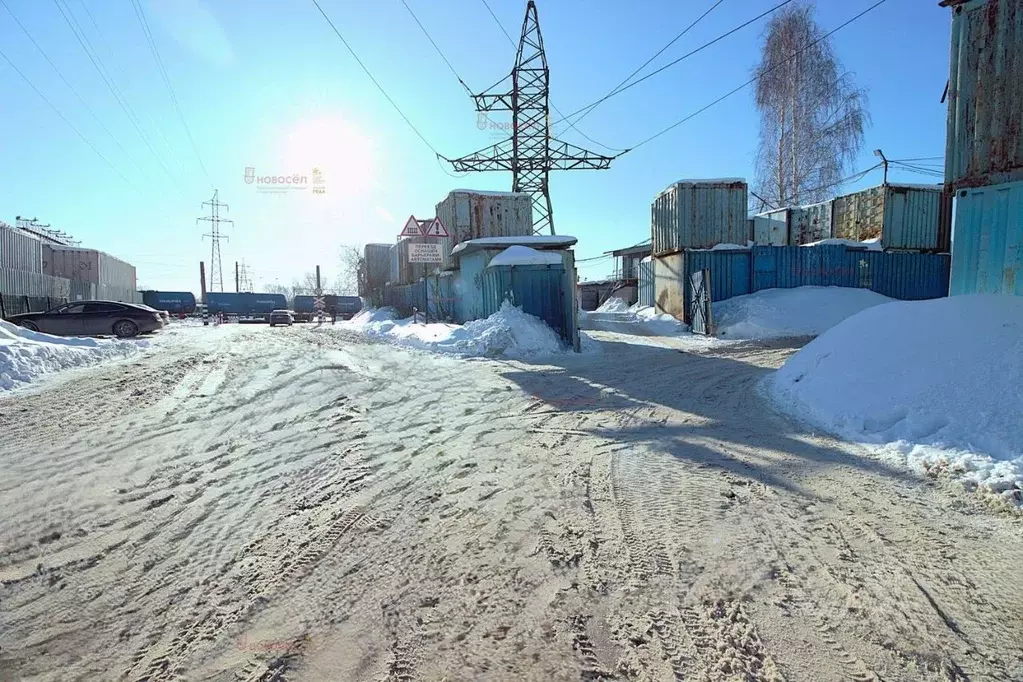 Гараж в Свердловская область, Екатеринбург Сортировочный жилрайон, ... - Фото 1
