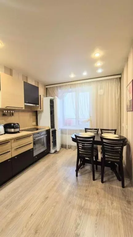 2-к кв. Свердловская область, Екатеринбург ул. Репина, 17А (51.0 м) - Фото 1