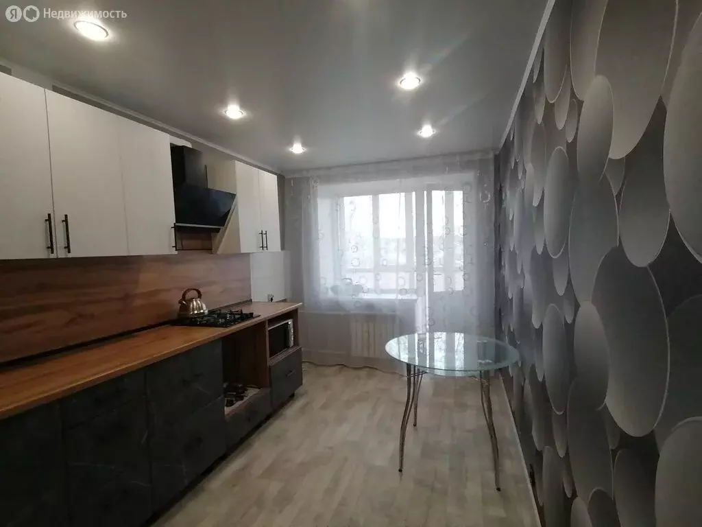 2-комнатная квартира: Чебаркуль, улица Елагина, 532 (55.5 м) - Фото 2