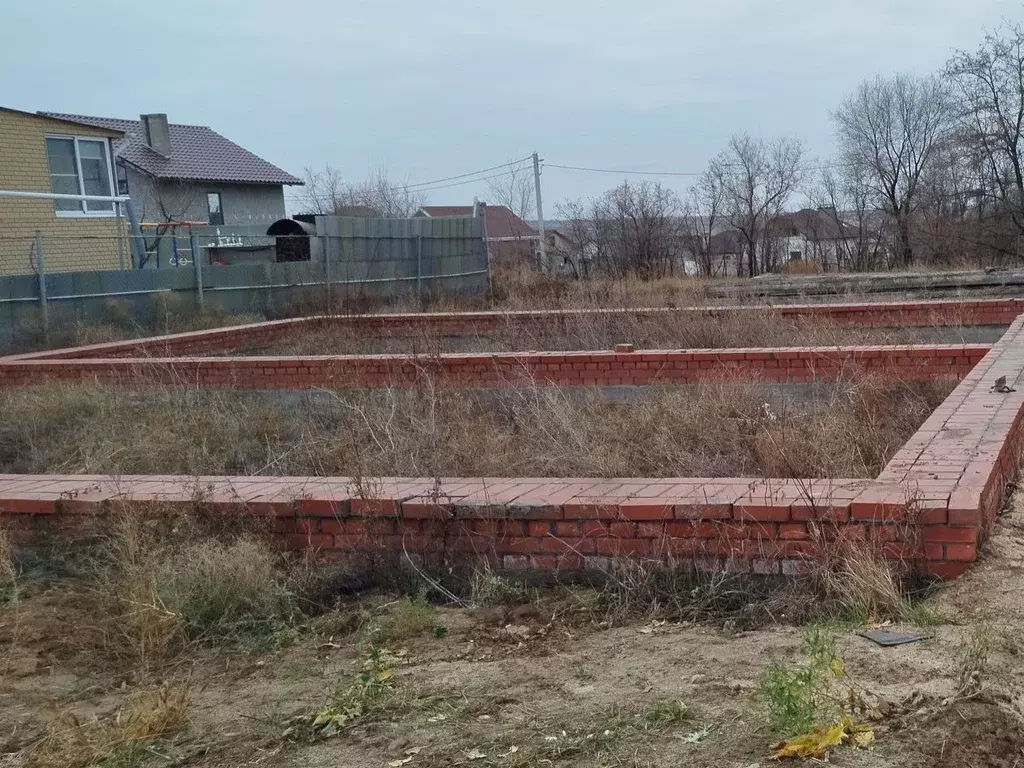 Участок в Волгоградская область, Волгоград Солнечный мкр, ул. ... - Фото 1