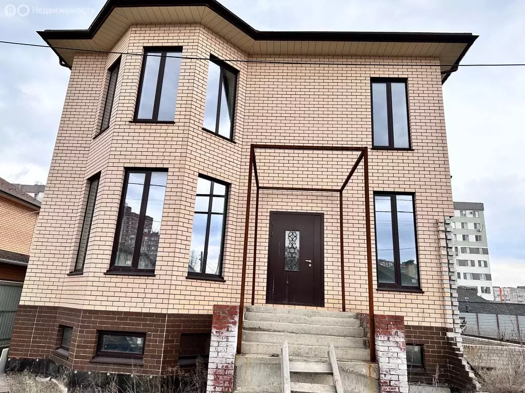 Дом в Волгоград, Элистинская улица, 15 (300 м) - Фото 1