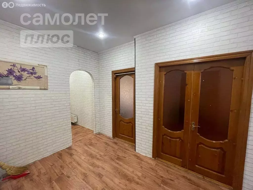 2-комнатная квартира: Астрахань, улица Куликова, 77 (60.5 м) - Фото 0