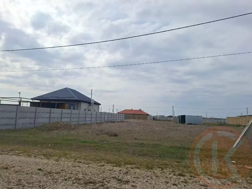 Участок в Крым, Сакский район, с. Штормовое ул. Гагарина, 4 (9.0 сот.) - Фото 2