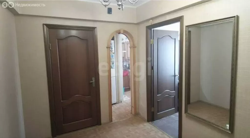 3-комнатная квартира: Рыбинск, Волжская набережная, 175Б (62 м) - Фото 1