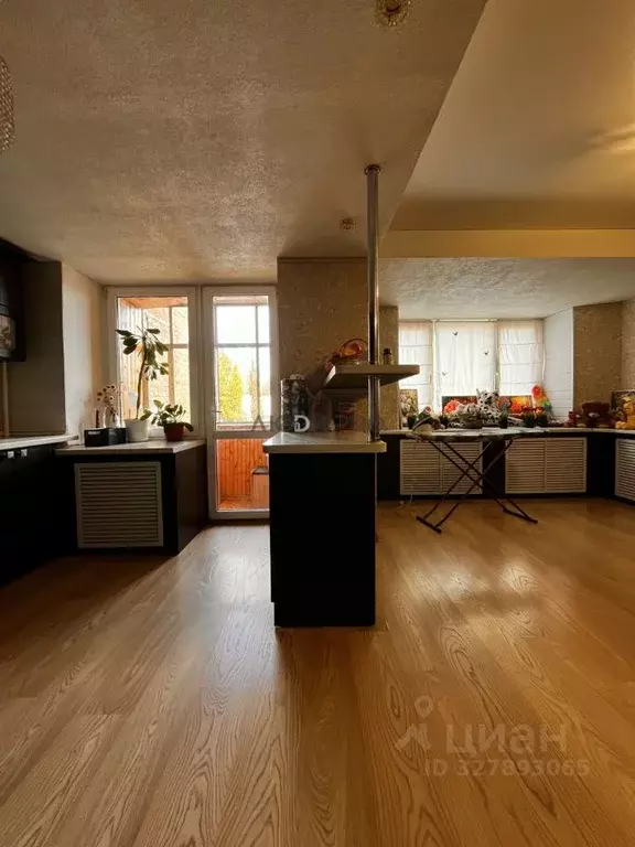 4-к кв. Башкортостан, Уфа ул. Юрия Гагарина, 14 (99.8 м) - Фото 1