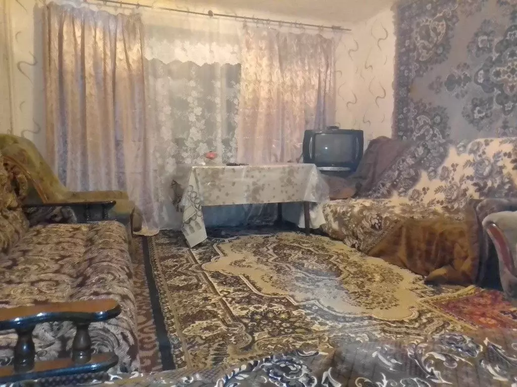 2-к кв. Воронежская область, Анна пгт ул. Чехова, 4А (55.0 м) - Фото 0