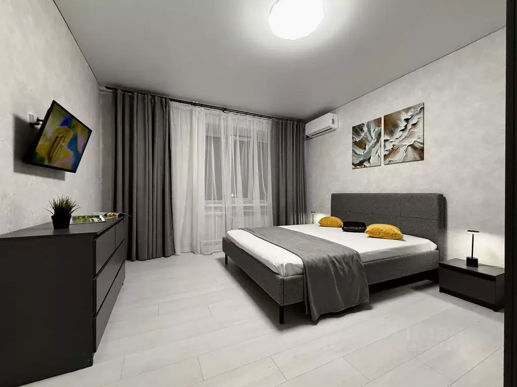 3-к кв. Оренбургская область, Оренбург ул. Орджоникидзе, 86 (100.0 м) - Фото 1