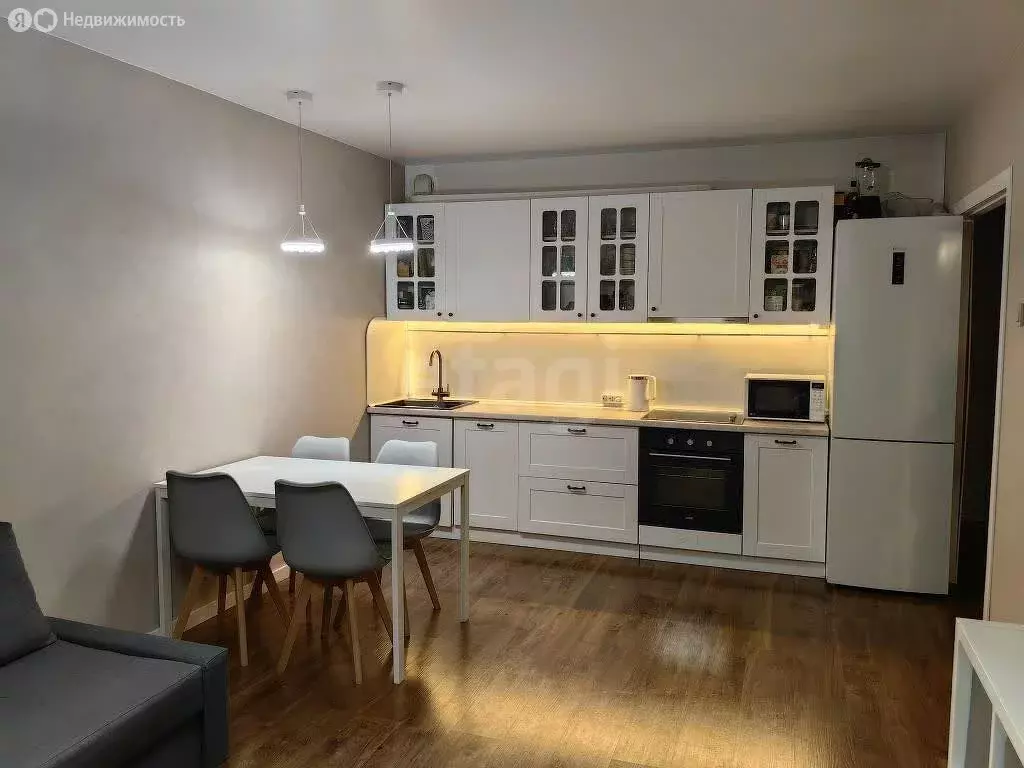 3-комнатная квартира: Томск, улица Дизайнеров, 7 (60.3 м) - Фото 0