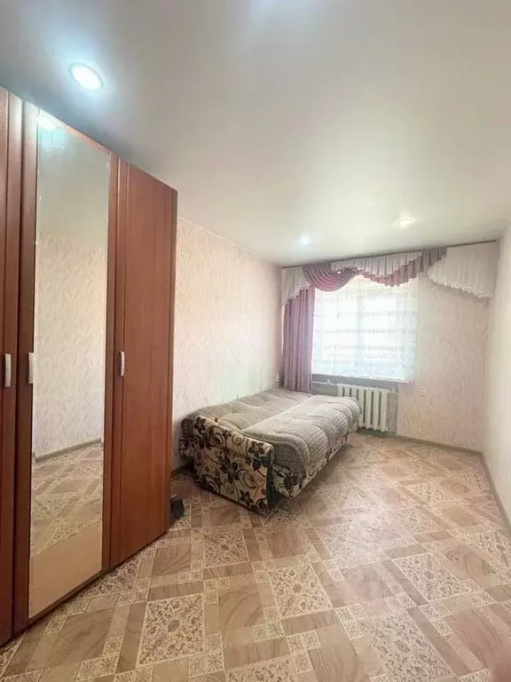 Комната Псковская область, Псков ул. Гагарина, 13 (14.0 м) - Фото 1