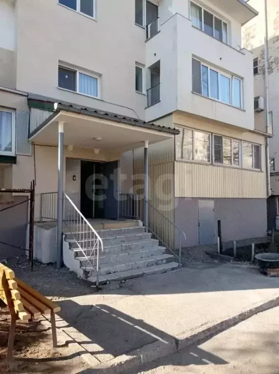 3-к кв. Краснодарский край, Темрюк ул. Макарова (61.2 м) - Фото 1