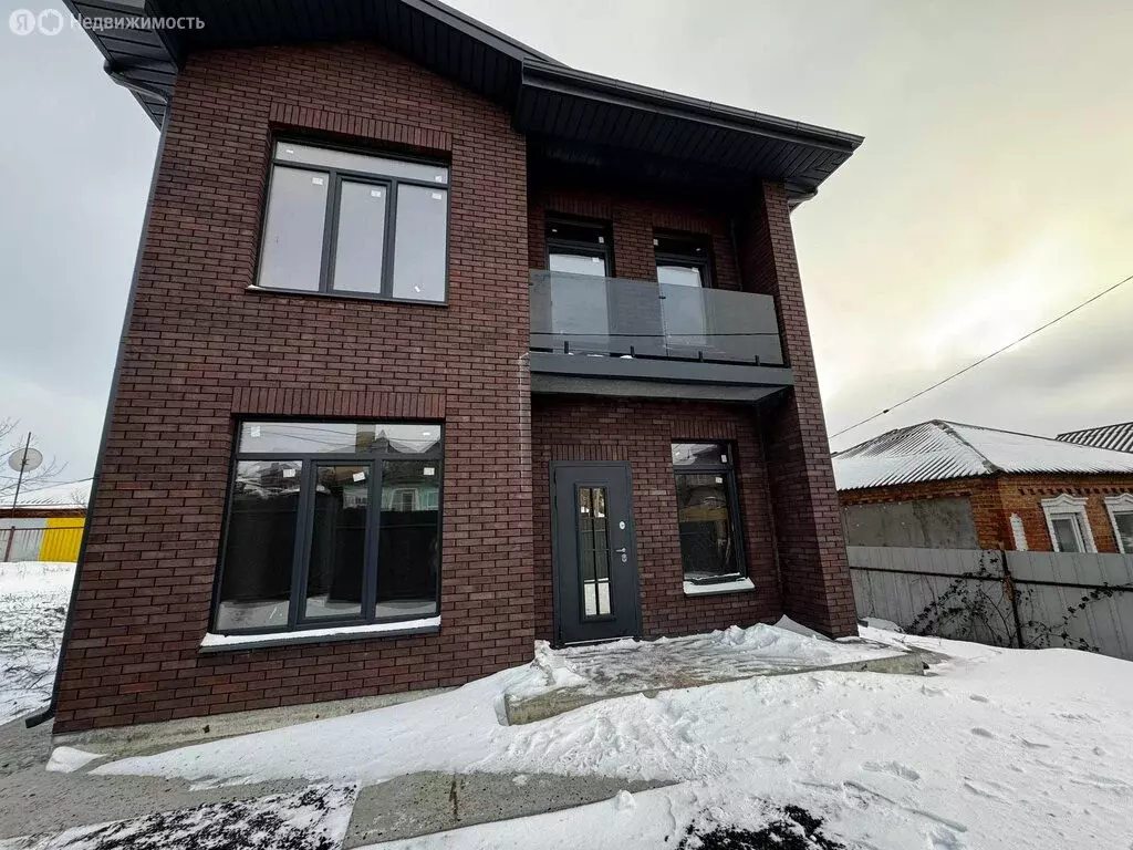 Дом в Аксай, улица Фрунзе, 70 (144 м) - Фото 1