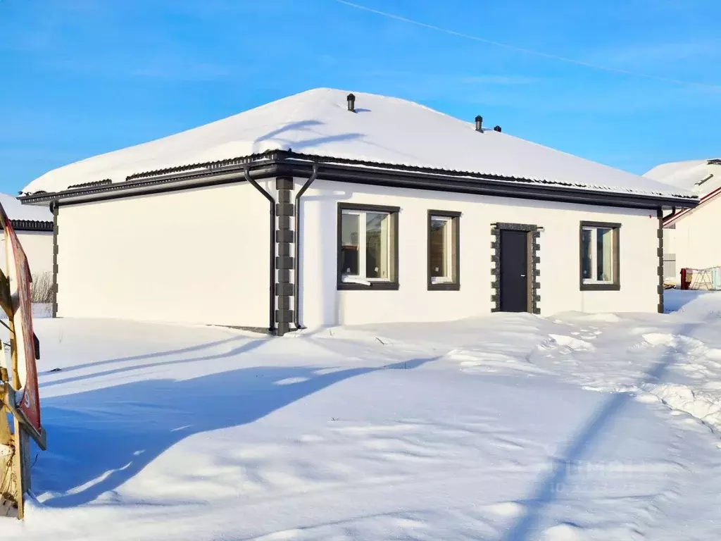 Дом в Свердловская область, Полевской муниципальный округ, с. ... - Фото 1