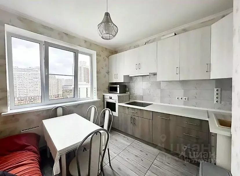 3-к кв. Москва ул. Академика Анохина, 26К4 (75.0 м) - Фото 2