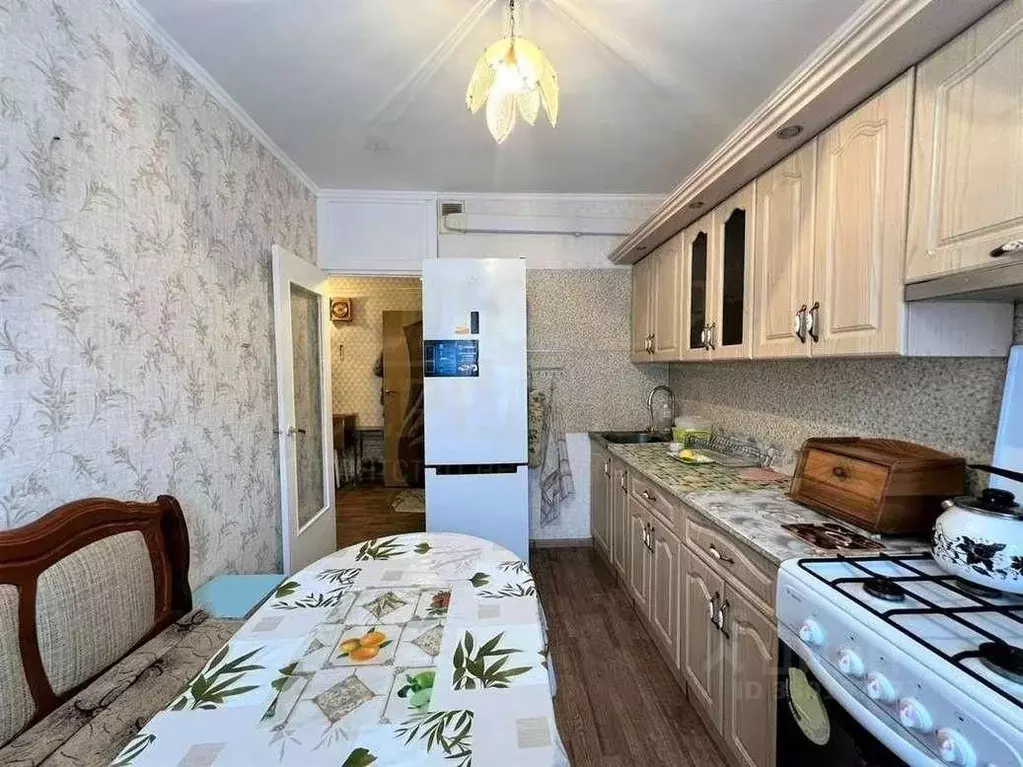 3-к кв. Белгородская область, Белгород ул. 5 Августа, 44 (61.0 м) - Фото 2