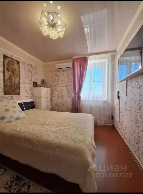 3-к кв. Крым, Сакский район, с. Ромашкино ул. Интернациональная (75.0 ... - Фото 0