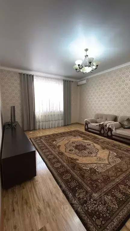 Дом в Дагестан, Дербент ул. Х. Тагиева, 5Б/1 (150 м) - Фото 1
