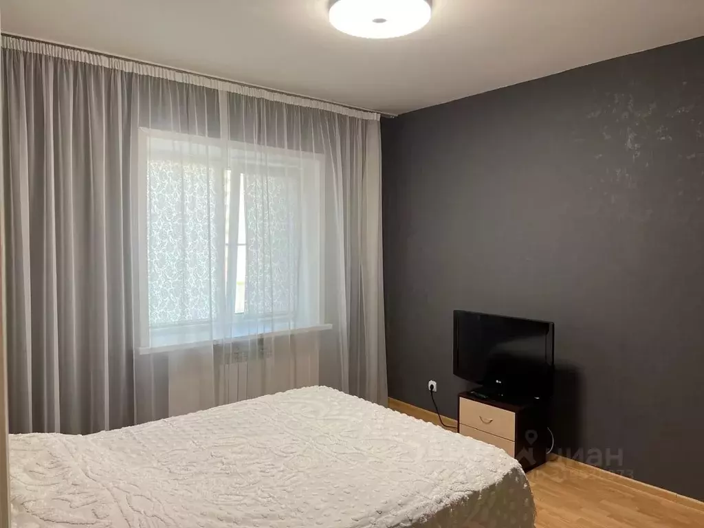 3-к кв. Ярославская область, Рыбинск Волжская наб., 203 (90.0 м) - Фото 1