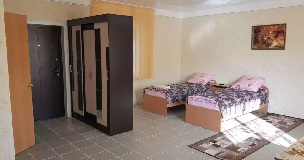 Комната Иркутская область, Тайшет ул. 19 Партсъезда, 2В - Фото 1