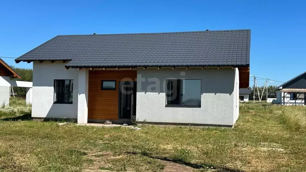 Дом в Башкортостан, Уфимский район, Дмитриевский сельсовет, д. ... - Фото 1