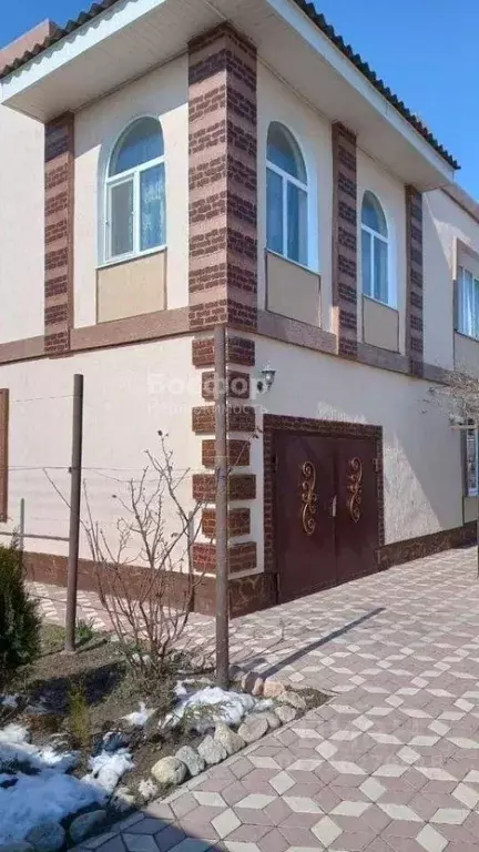 Дом в Крым, Кировское пгт ул. Султана Амет-Хана (300 м) - Фото 0