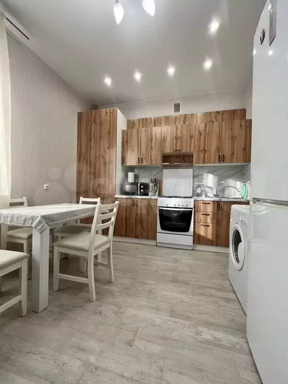 1-к. квартира, 40 м, 3/7 эт. - Фото 1