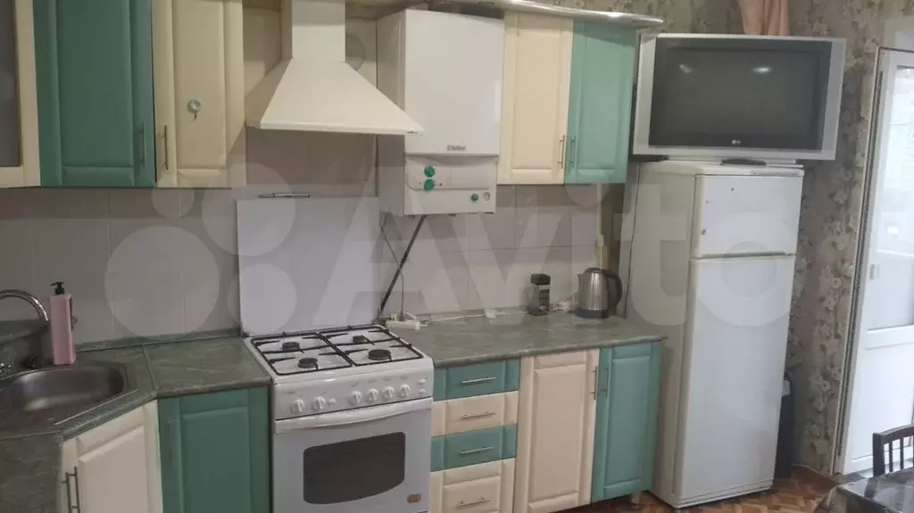 1-к. квартира, 45 м, 2/5 эт. - Фото 1