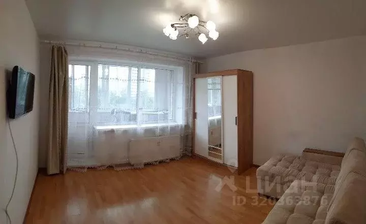 1-к кв. Удмуртия, Ижевск ул. Героя России Ильфата Закирова, 9 (35.0 м) - Фото 0