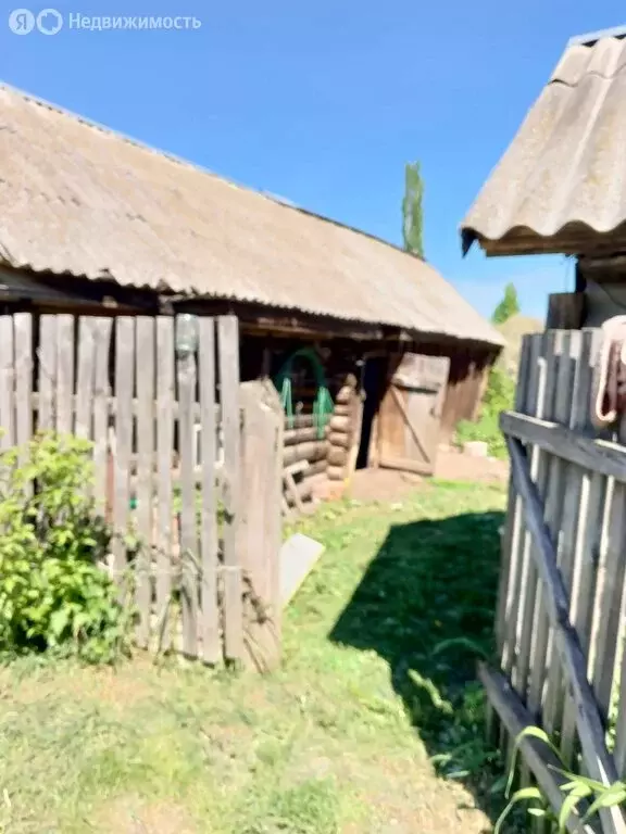 3-комнатная квартира: село Красная Горка, улица Блюхера (60.6 м) - Фото 0