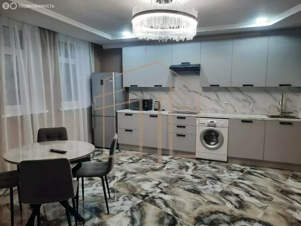 2-комнатная квартира: Тюмень, улица Первооткрывателей, 8 (60.7 м) - Фото 1