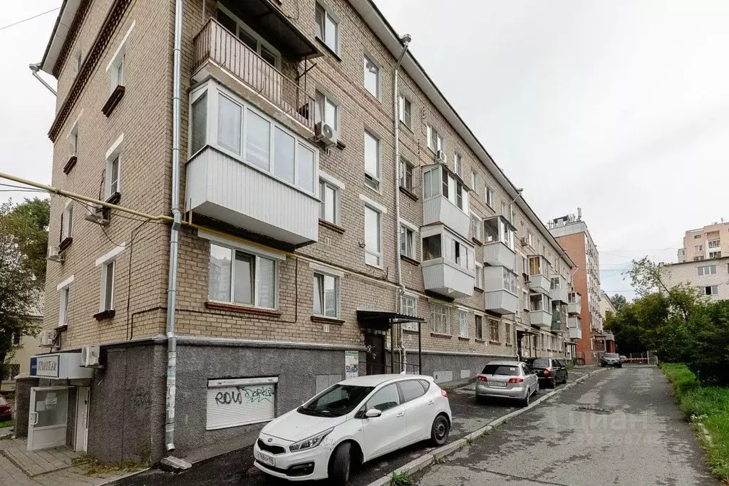 2-к кв. Свердловская область, Екатеринбург ул. Педагогическая, 4 (42.5 ... - Фото 2