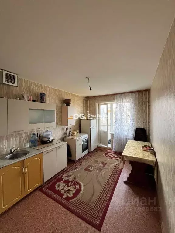 3-к кв. Брянская область, Брянск ул. Братьев Ткачевых, 3 (72.3 м) - Фото 1