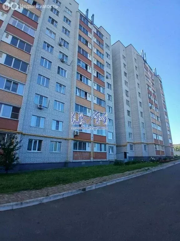 2-комнатная квартира: Курск, проспект Хрущёва, 40 (56.6 м) - Фото 0