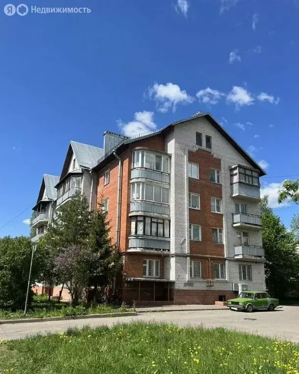 2-комнатная квартира: Павловск, Гуммолосаровская улица, 15 (53.4 м) - Фото 1