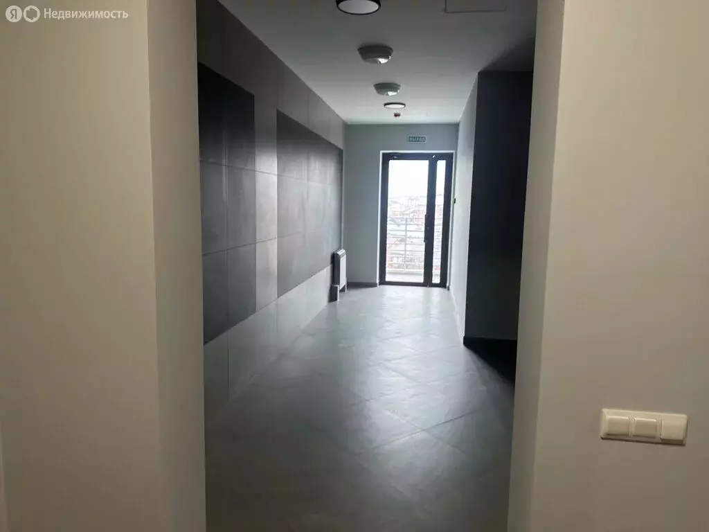 3-комнатная квартира: Владикавказ, улица Коцоева, 1 (180 м) - Фото 2