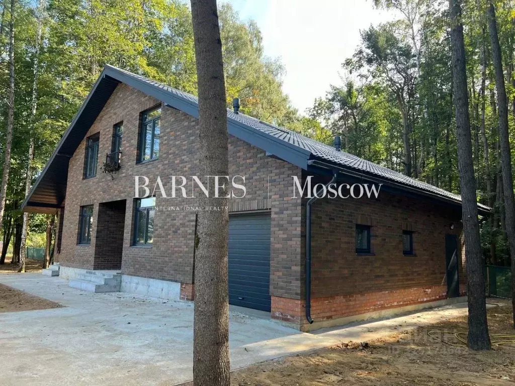 Дом в Московская область, Одинцово Сельскохозяйственный ДСК,  (300 м) - Фото 1