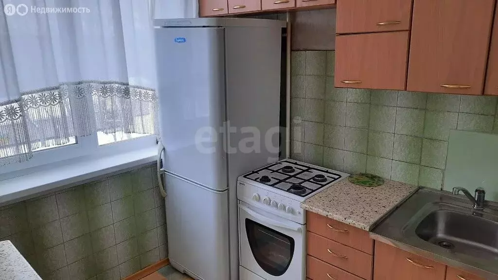 3-комнатная квартира: Барнаул, улица Попова, 43 (61.1 м) - Фото 2