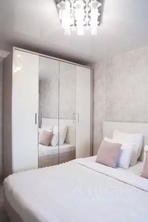 2-к кв. Сахалинская область, Южно-Сахалинск ул. Есенина, 9А (62.0 м) - Фото 1