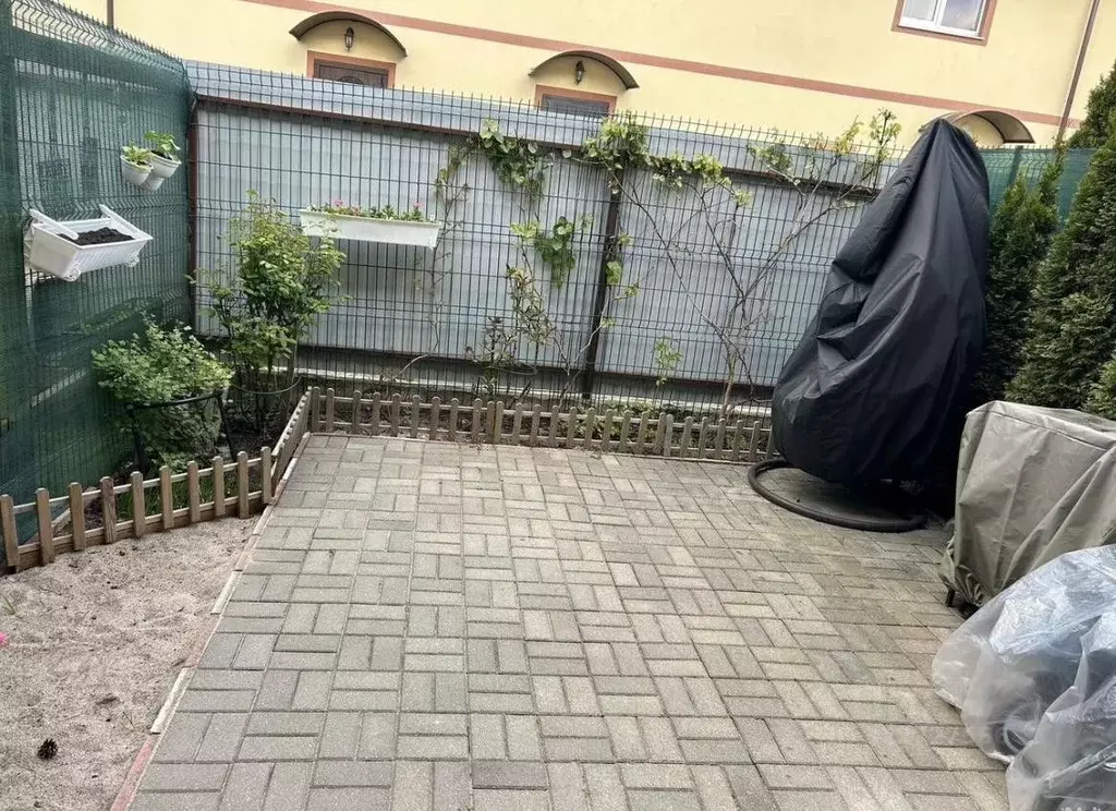 2-к кв. Калининградская область, Гурьевск пер. 2-й Тихий, 13 (53.0 м) - Фото 1