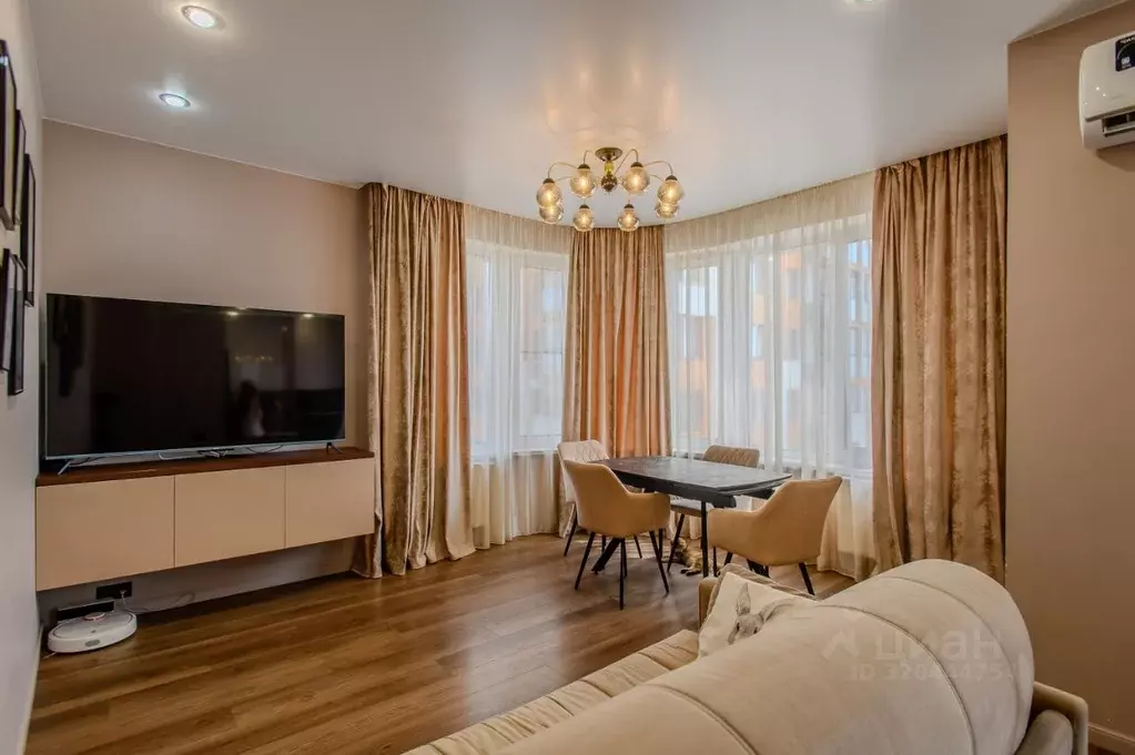 3-к кв. Тульская область, Тула Оборонная ул., 102Б (70.0 м) - Фото 1