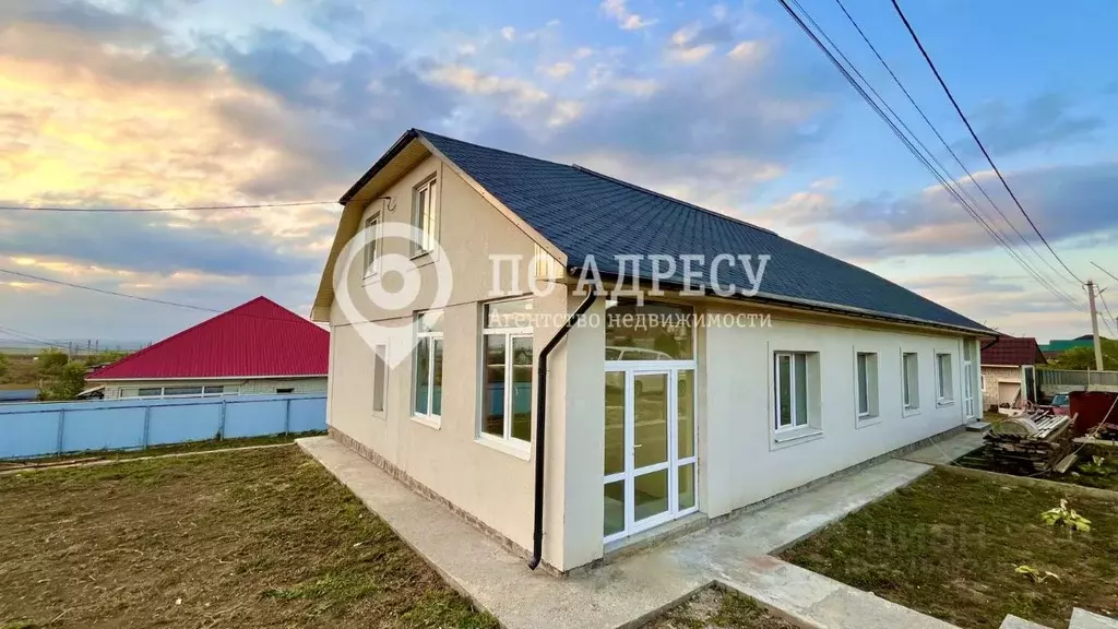 Дом в Саратовская область, Саратов муниципальное образование, пос. ... - Фото 1