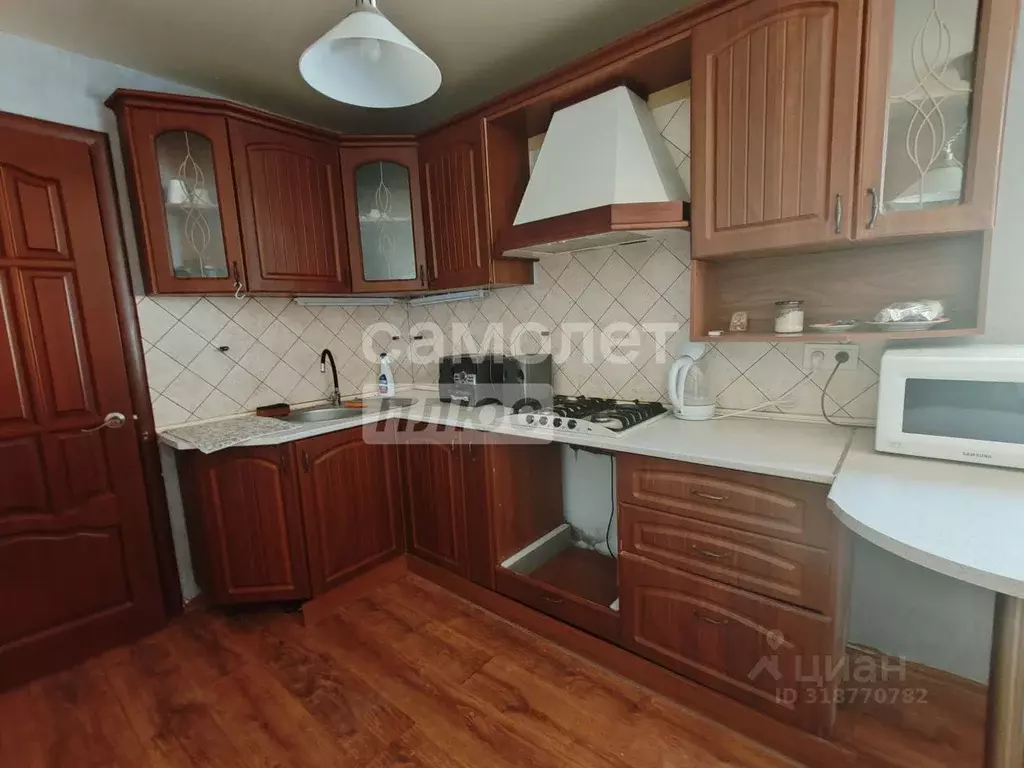 Дом в Краснодарский край, Динская ст-ца ул. Луначарского (91 м) - Фото 1